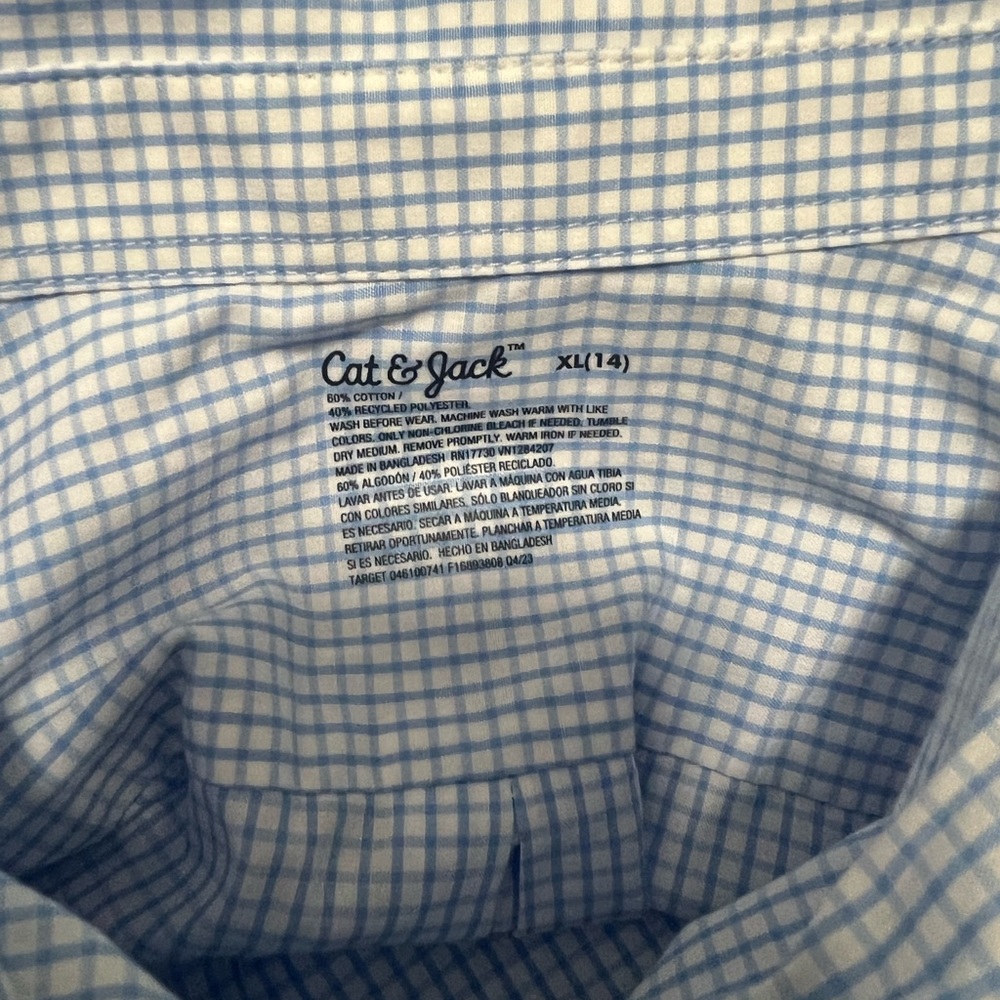 Cat & Jack Boys Blue Checkered Button Down, size XL (14) - Picture 3 of 3